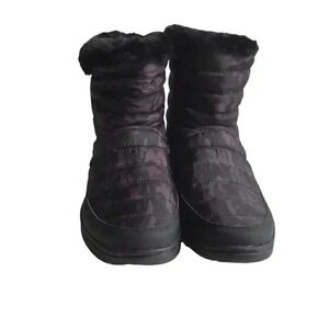 Ryka Suzy Women 8 W Quilted Camo Water Repellant Snow Boots Black Faux Fur Vegan